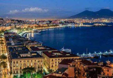 Esplora Napoli in libertà: il tuo compagno di viaggio per il noleggio auto