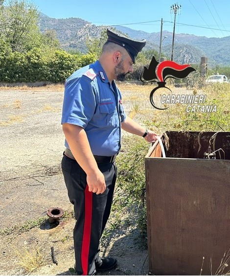 Castiglione di Sicilia, “Rinfresca” gli ortaggi a spese della cittadinanza: denunciato dai Carabinieri