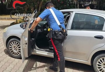 Spacciatore stakanovista arrestato dai Carabinieri: beccato due volte