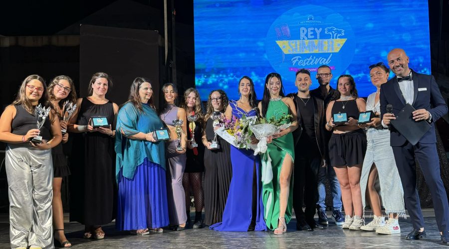 Festa di pubblico a Torre Archirafi per la terza edizione del Rey Summer Festival