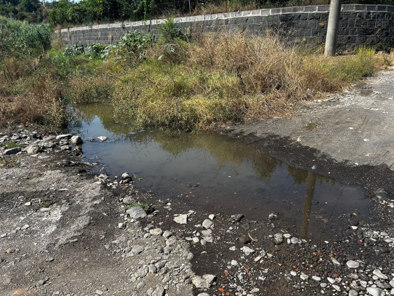 Giarre, fognatura nel torrente Macchia,  impresa impegnata nelle manutenzioni