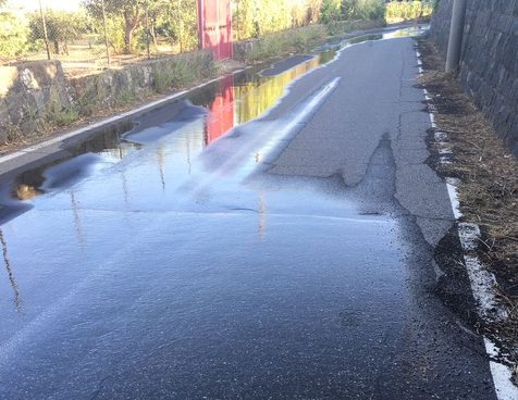 Mascali, rete idrica colabrodo in via Nocille a Montargano: le proteste dei residenti VIDEO