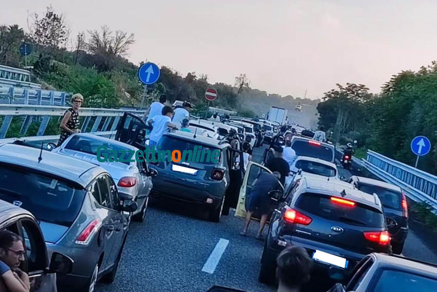 A18, incidente mortale nel tratto Giarre-Acireale: vittima un motocilista