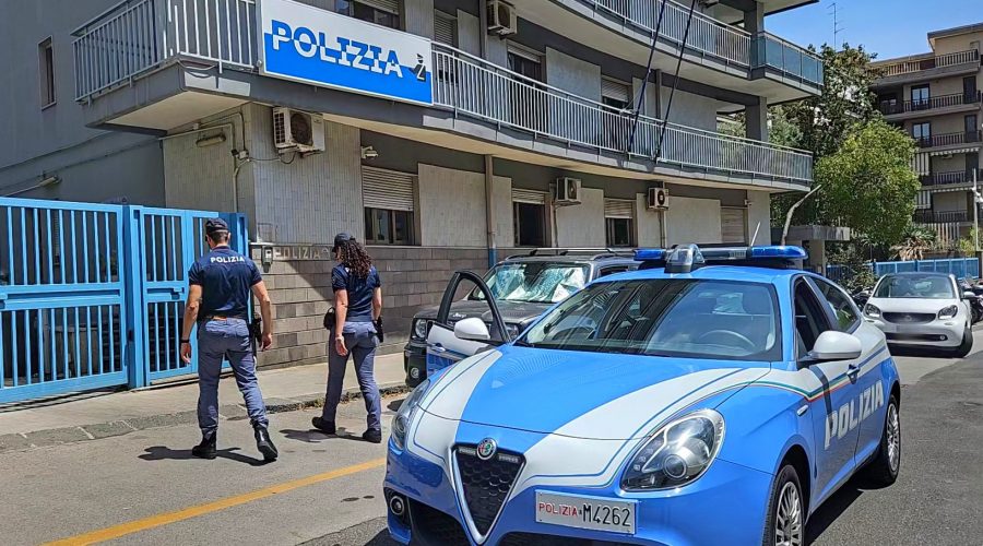 Truffe sulle assicurazioni auto: sgominata dalla polizia di Catania una banda di falsari