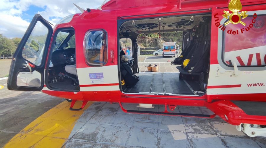 Accusa malore mentre cerca funghi sull’Etna. Soccorso dei Vvf