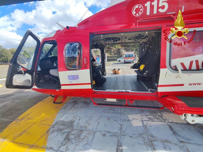 Accusa malore mentre cerca funghi sull’Etna. Soccorso dei Vvf