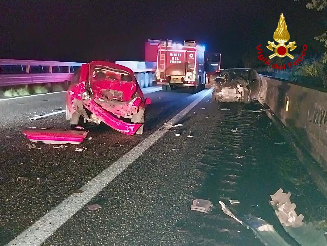 A18, incidente nella notte tra Giarre e Acireale: 3 feriti, 1 grave