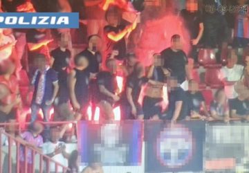 Daspo per 4 tifosi del Catania per aver acceso fumogeni e giochi pirotecnici