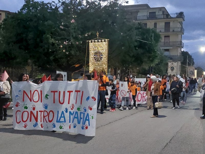 A Riposto una processione-corteo contro tutte le mafie