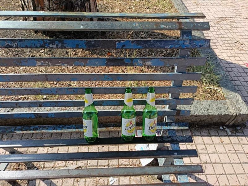 Giarre, alunna si ferisce ad un piede con bottiglia rotta in piazza San Giovanni Bosco. Protestano le mamme