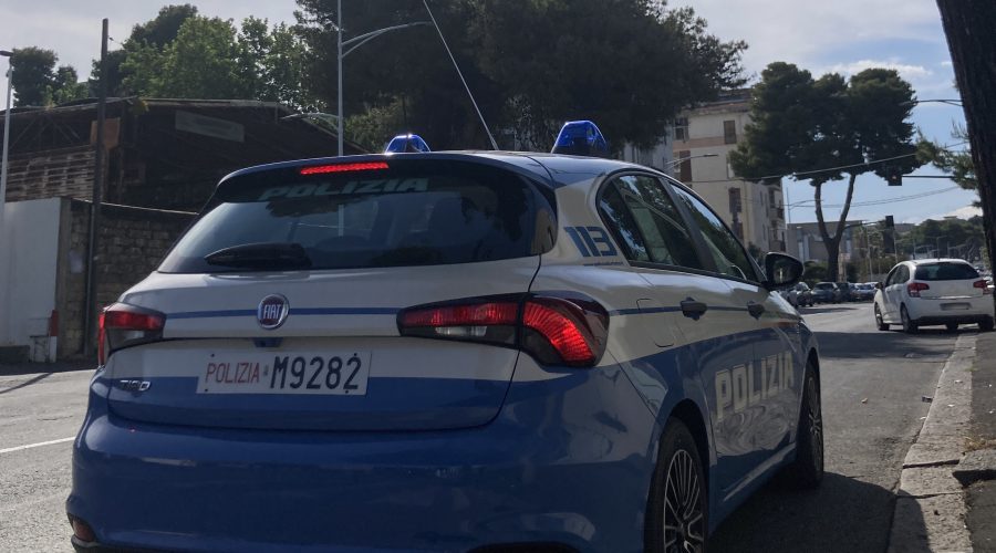 Lite condominiale con coltello e manganello: denunciati un uomo e una donna