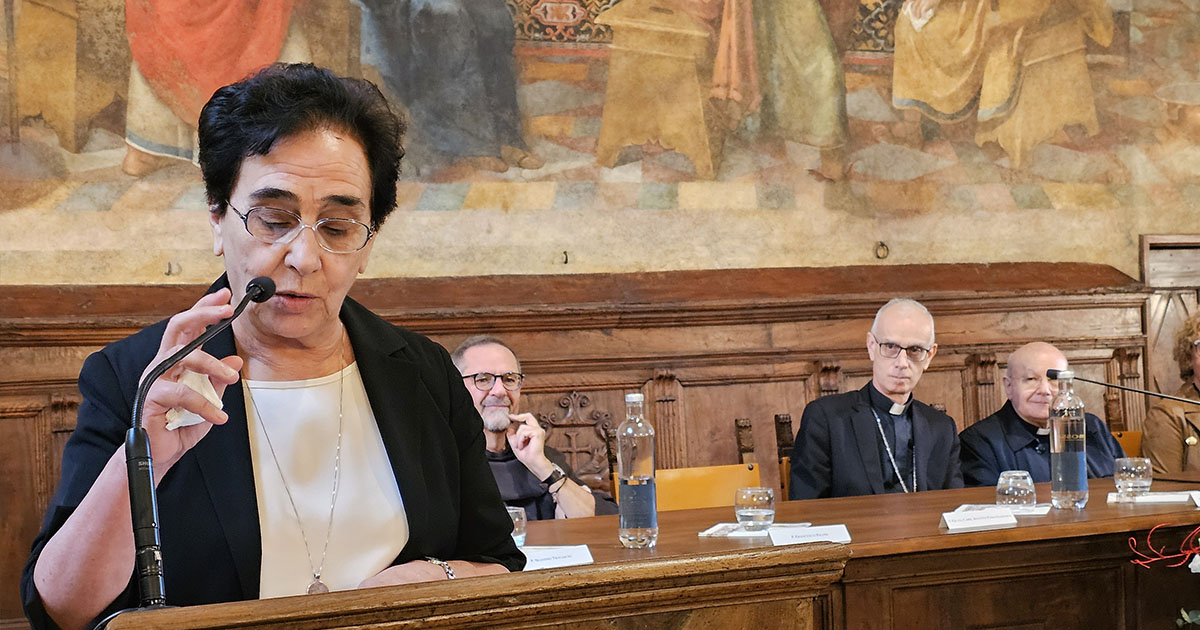 Suor Alfonsina della “Madonna della Tenda” di Acireale premiata ad Assisi per il suo impegno sociale