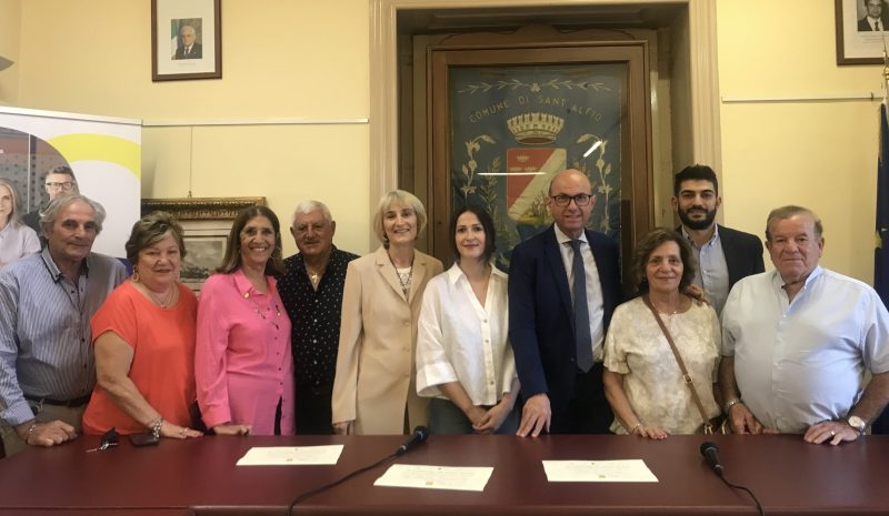 Sant’Alfio: consegnate pergamene ricordo nell’ambito del “Turismo delle radici“