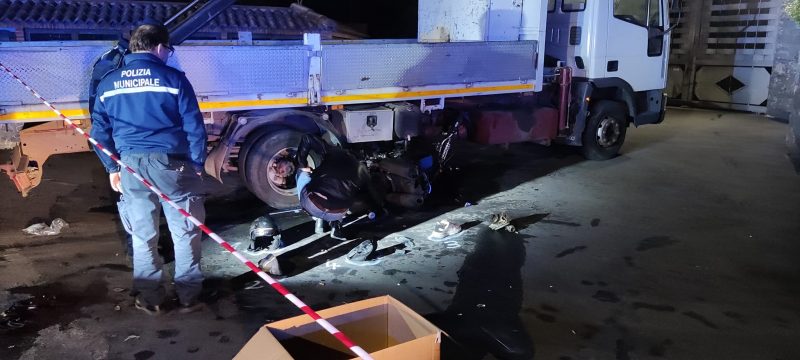 Incidente mortale ad Aci S. Antonio: vittima motociclista di 34 anni