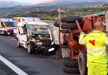 A18, grave incidente nei pressi di Fiumefreddo. Tragico bilancio: 1 morto e 3 feriti. La vittima è un 20enne di Piedimonte