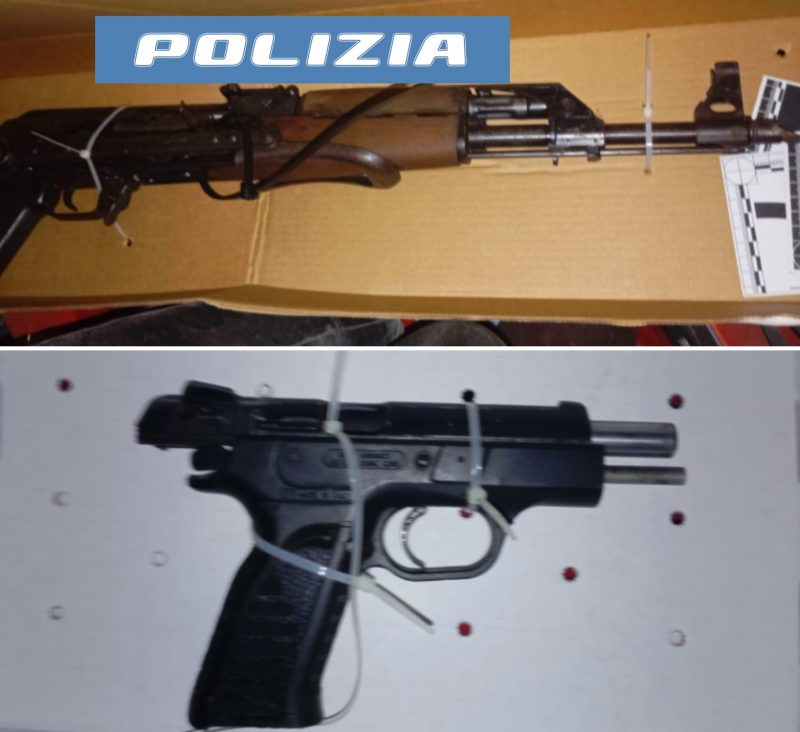 In garage conserva kalashnikov, pistola e droga: manette per un 30enne