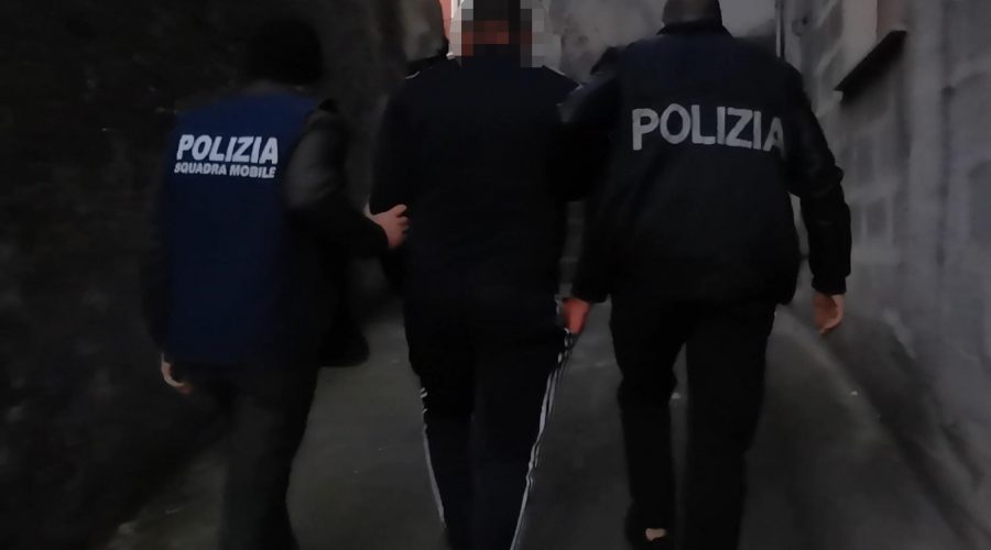 Mafia, estorsioni, usura e droga: ordinanza per due appartenenti al clan Pillera-Puntina