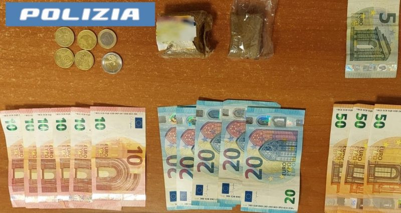 Beccato con la droga nel marsupio: arrestato pusher