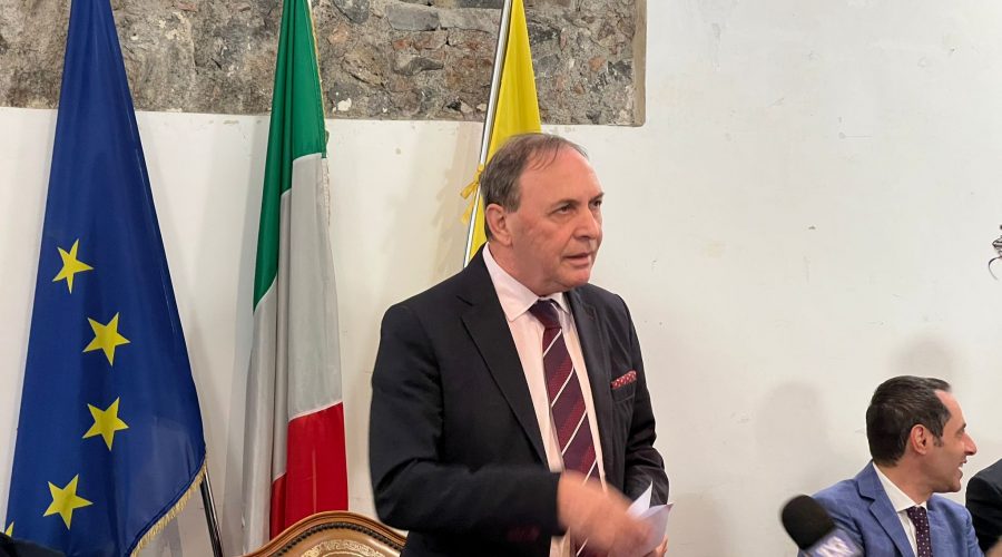 Paternò, il sindaco Nino Naso: “chiedo ispezione prefettizia, nessuna collisione, tolleranza e accondiscendenza con la mafia”