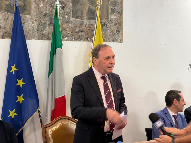 Paternò, il sindaco Nino Naso: “chiedo ispezione prefettizia, nessuna collisione, tolleranza e accondiscendenza con la mafia”