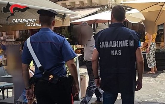 Controlli di Carabinieri e NAS durante la “Sagra del pistacchio” di Bronte