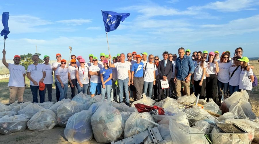 IV del “Blue day”: 1 tonnellata di rifiuti raccolti tra Oasi del Simeto e plaia di Catania