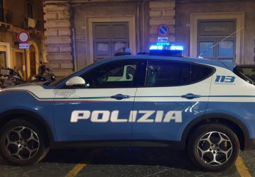 Aggrediscono una vigilessa e i camerieri di un ristorante: arrestati due pregiudicati