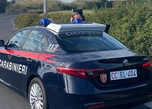 Finisce male lo shopping a “costo zero”: arrestata una donna