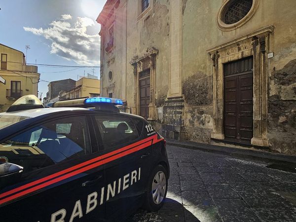 Acireale, ignobile furto nella chiesa dell’Arcangelo Raffaele