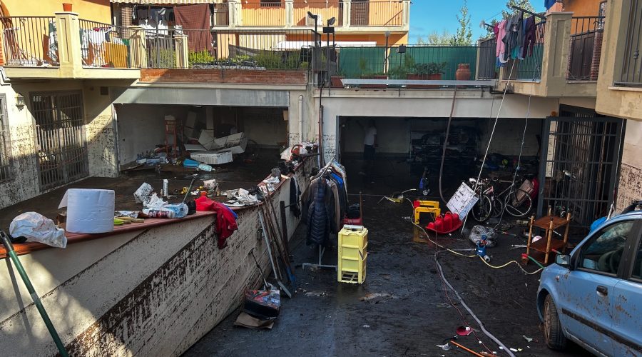 Giarre e Riposto: dopo l’alluvione c’è da gestire l’emergenza rifiuti. Ecco come conferire gli ingombranti