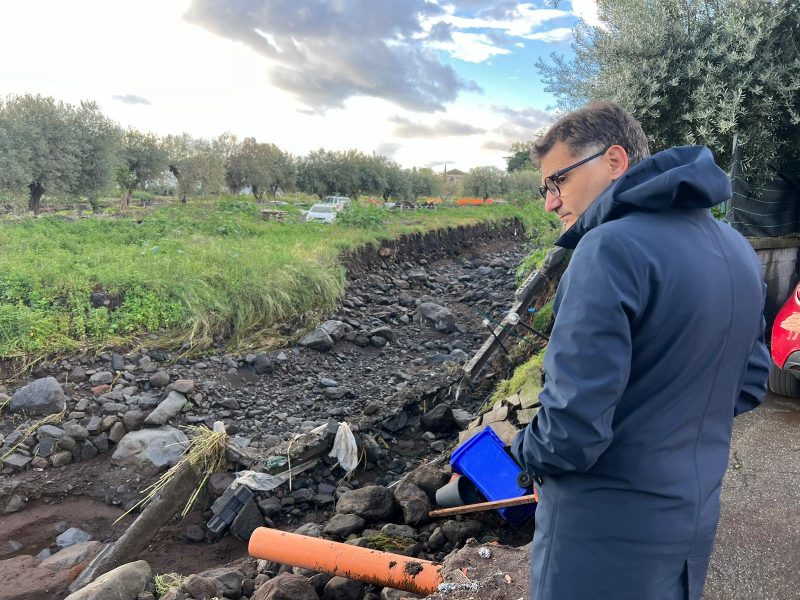 Alluvione del 13 novembre, l’on. Barbagallo sui luoghi: “non solo solidarietà, ora ristori certi per ripristino danni”