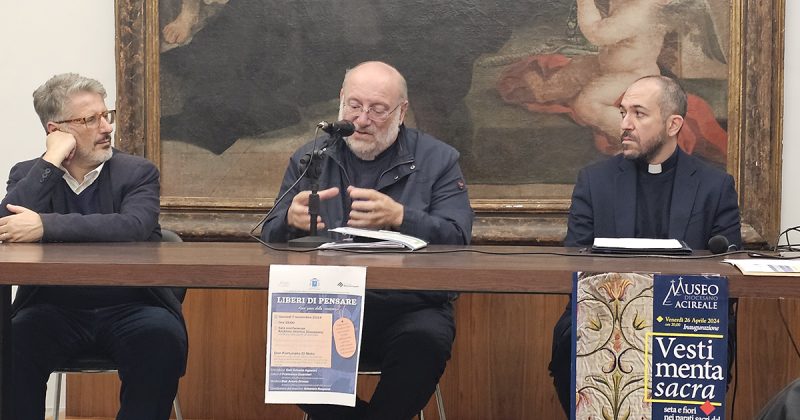 Acireale, don Fortunato Di Noto: “Aiutiamo i minori affinché non naufraghino nel mondo digitale”