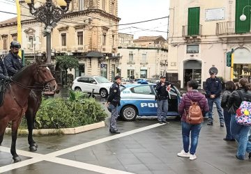 Giarre, la Polizia di Stato incontra cittadini e studenti delle scuole