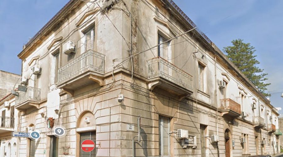 Fiumefreddo: la Protezione Civile finanzia la riqualificazione del palazzo comunale di via Diaz