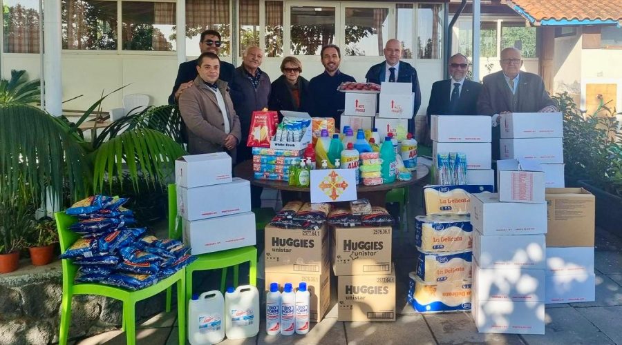 Acireale, donati prodotti per l’infanzia alla Comunità Madonna della Tenda dall’Ordine Costantiniano di San Giorgio