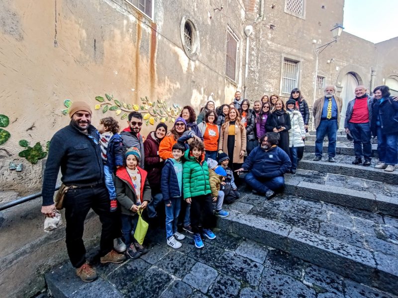 Acireale, vico Alliotta: inaugurata la strada rigenerata grazie all’estro creativo dei bambini