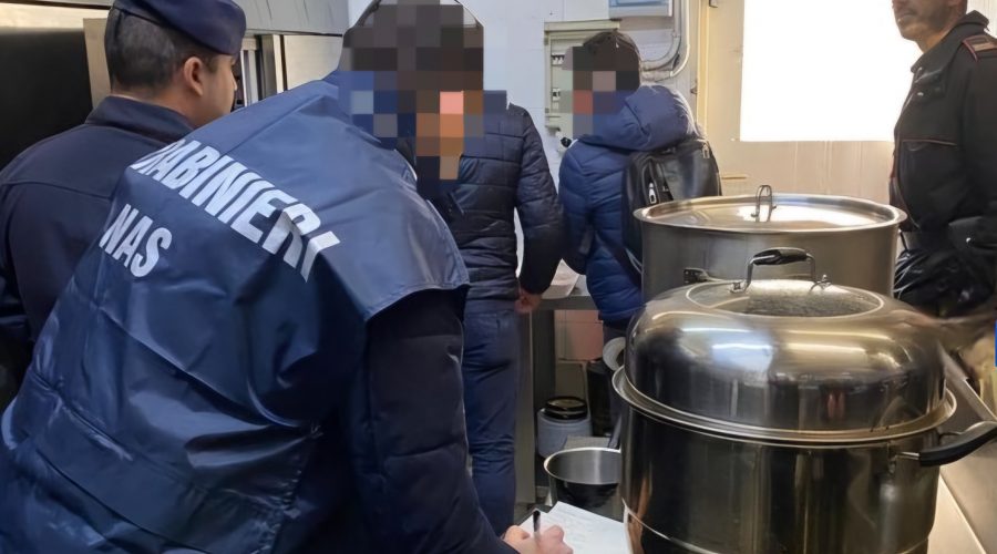 CC e N.A.S. sequestrano quasi 90 kg di prodotti alimentari scaduti o mal conservati. Denunciata proprietaria di un ristorante