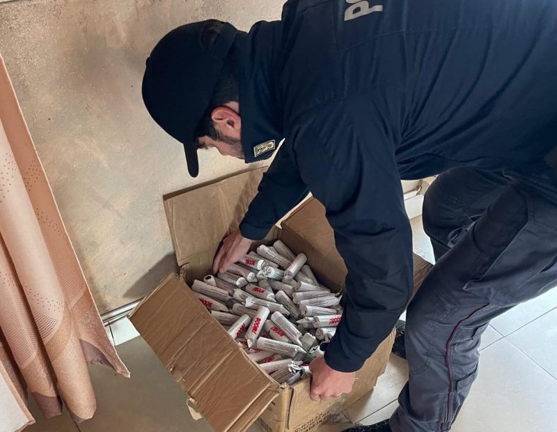 Oltre 500kg di fuochi d’artificio in casa: 34enne arrestato