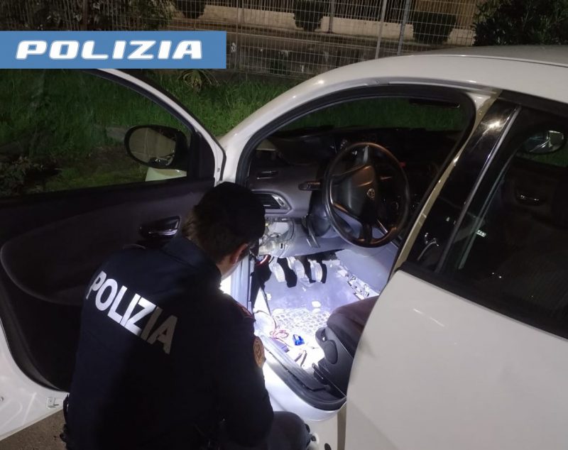 Sorpresi la notte di Natale a rubare auto: tre arresti