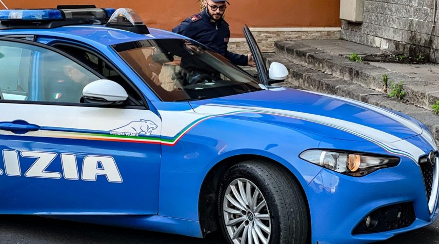 Due ragazzine di 14 e 15 anni si allontanano da casa nel Ragusano per andare dai fidanzati nel Catanese: rintracciate dalla polizia