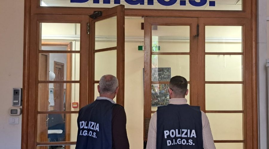 Organizzano finto matrimonio e finte assunzioni per ottenere il permesso di soggiorno: 5 denunciati