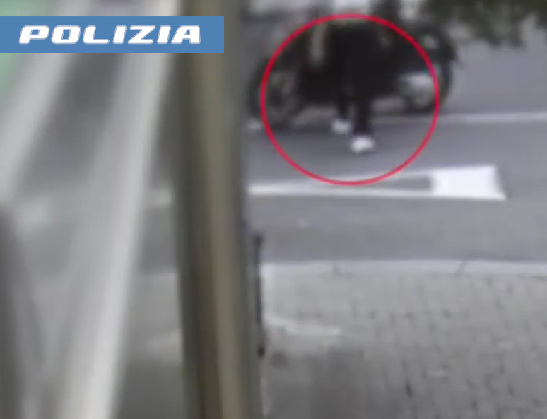 Tenta due scippi in poche ore: arrestato 42enne VIDEO