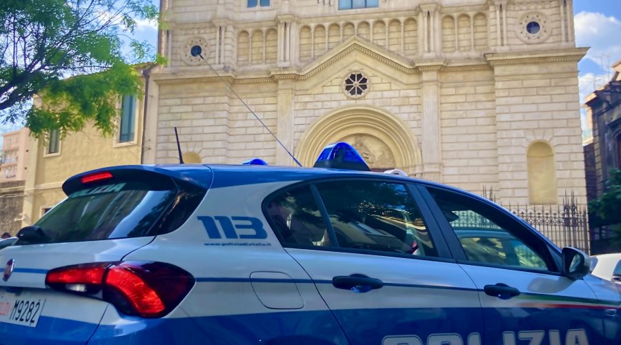 Arrestato un catanese di 19 anni: deteneva in casa droga e proiettili