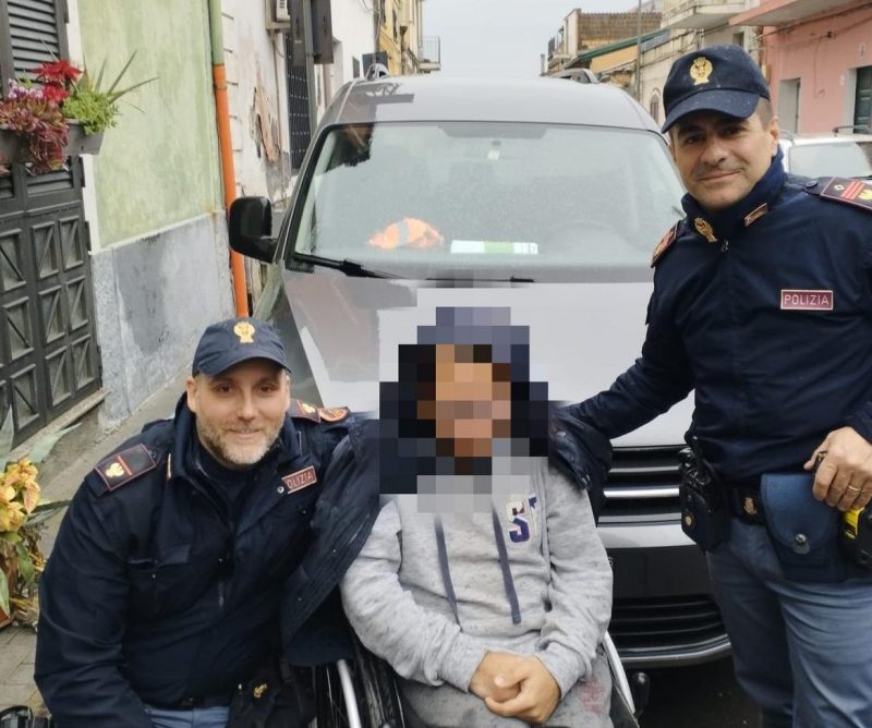 Ritrovata dai poliziotti l’auto rubata ai familiari di un ragazzo con disabilità