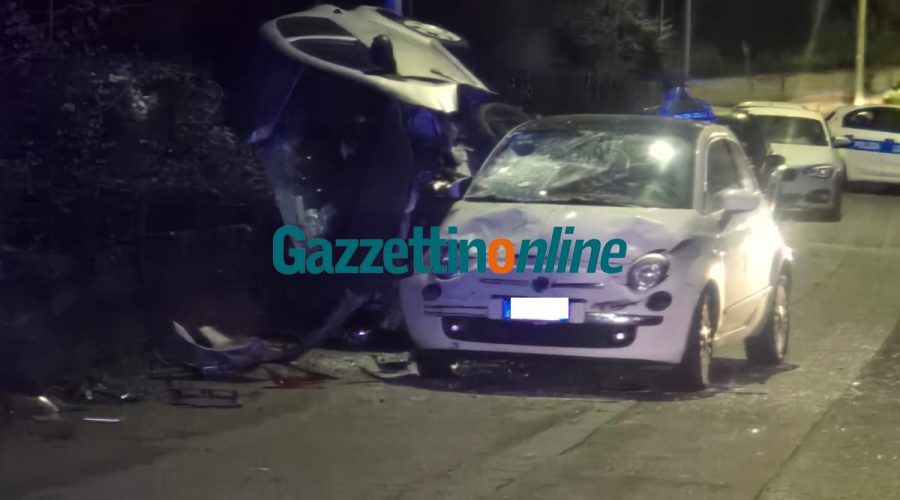 Auto si ribalta e si scontra con un’altra vettura: tre feriti