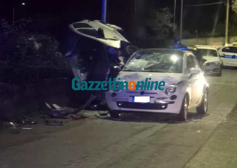 Auto si ribalta e si scontra con un’altra vettura: tre feriti