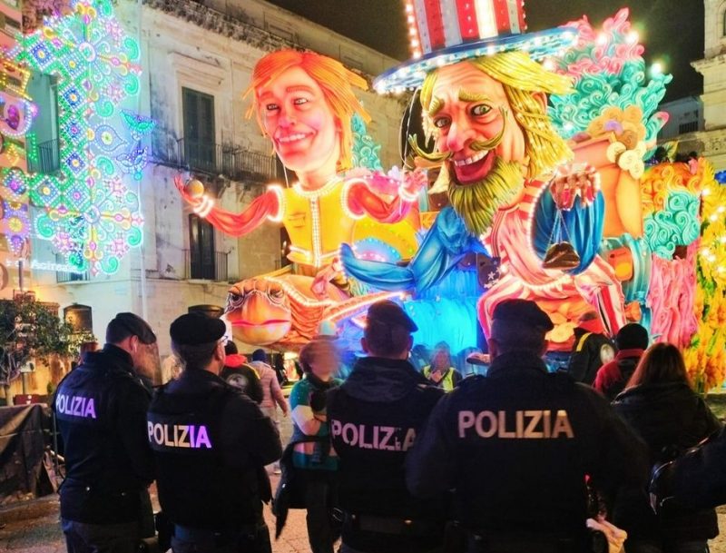 Ubriachi pretendono da bere senza pagare: arrestati durante il Carnevale di Acireale