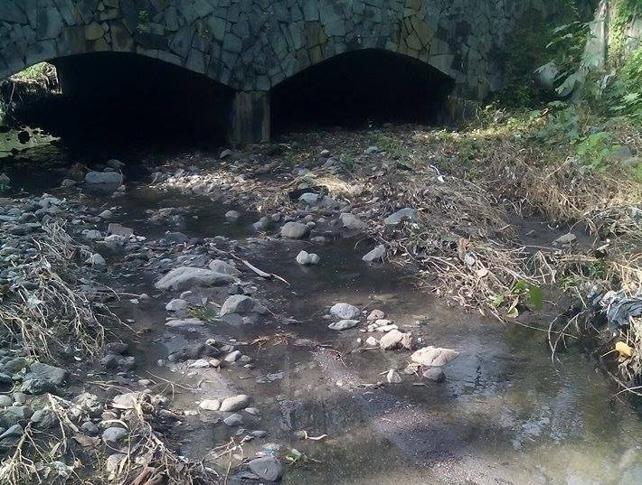 Giarre, scolmatore intasato: reflui fognari nel torrente Macchia. Diffida al sindaco VIDEO FOTO